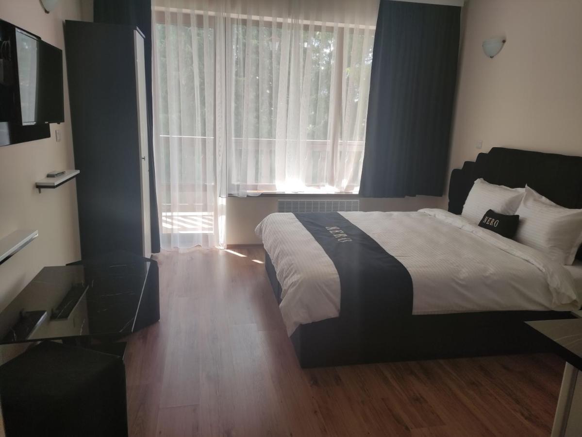 Complex Nero Aparthotel Pamporovo Bagian luar foto