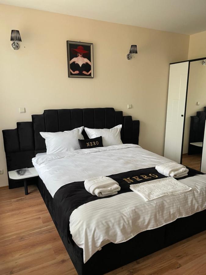 Complex Nero Aparthotel Pamporovo Bagian luar foto