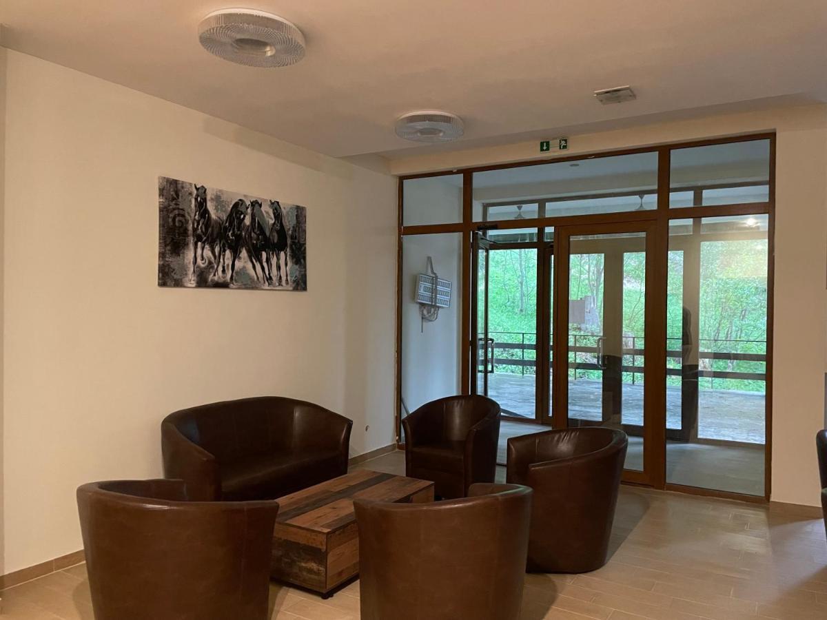 Complex Nero Aparthotel Pamporovo Bagian luar foto