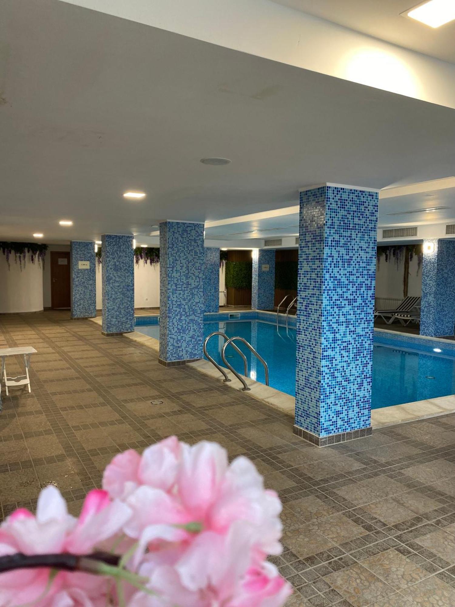 Complex Nero Aparthotel Pamporovo Bagian luar foto